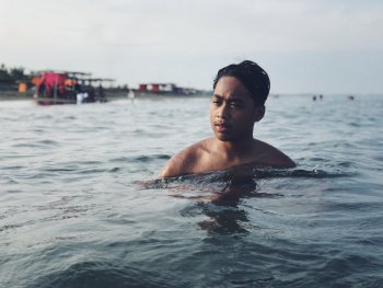 Man Swimming Man Swimming