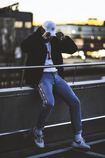 Man Wearing Blue Jeans Man Wearing Blue Jeans