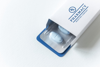 Medication branding and packaging mockup Free Psd