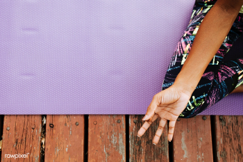 Meditating woman | Free stock photo - 560864 Meditating woman | Free stock photo - 560864