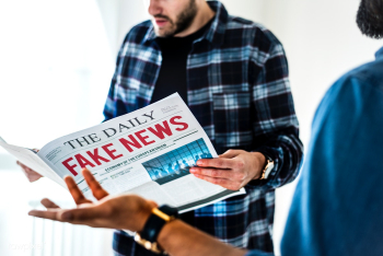 Men reading news | Free stock photo - 392968 Men reading news | Free stock photo - 392968