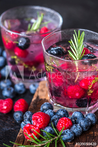 Mixed berry infused water recipe Mixed berry infused water recipe