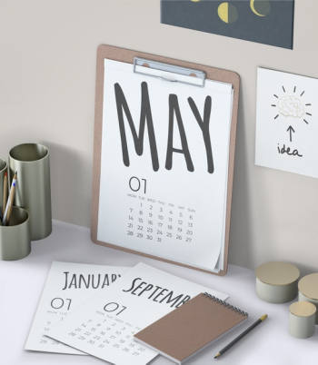 Mock up of hand drawn calendar Free Psd