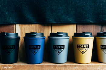 Mockup of a disposable coffee cup | Free stock psd mockup - 533954