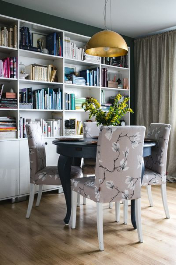 Modern dining room with blue table Modern dining room with blue table