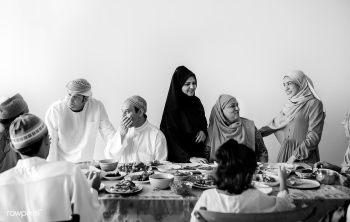 Muslim family having a Ramadan feast | Free stock photo - 425599 Muslim family having a Ramadan feast | Free stock photo - 425599