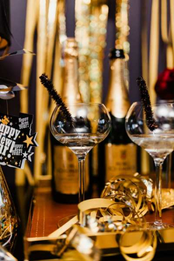 New Years Eve party - shiny golden decorations New Years Eve party - shiny golden decorations