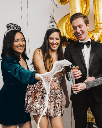 Nye Champagne Popping Nye Champagne Popping