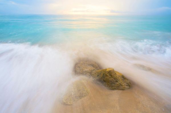 ocean waves during day ocean waves during day