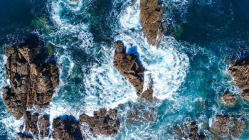 ocean waves hammering stone formation ocean waves hammering stone formation