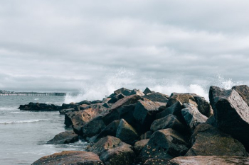 Ocean Waves On Rocks Ocean Waves On Rocks