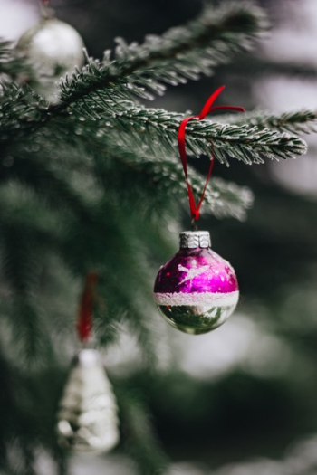 Old-fashioned Christmas tree ornaments Old-fashioned Christmas tree ornaments