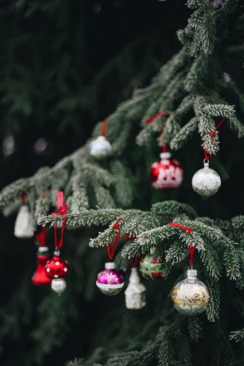 Old-fashioned Christmas tree ornaments Old-fashioned Christmas tree ornaments