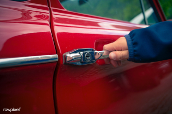 Open a car door | Free public domain photo - 432158 Open a car door | Free public domain photo - 432158