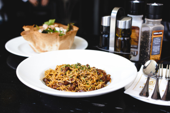 Oyster sauce noodles with beef meat Oyster sauce noodles with beef meat