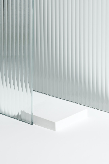 Pattern glass product backdrop with stand | Free stock photo | High Resolution image