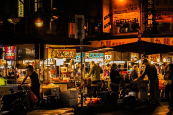 people eat on street foods people eat on street foods