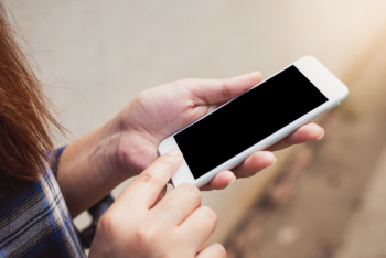 Person Holding Silver Iphone 6 Displaying Black Screen Person Holding Silver Iphone 6 Displaying Black Screen