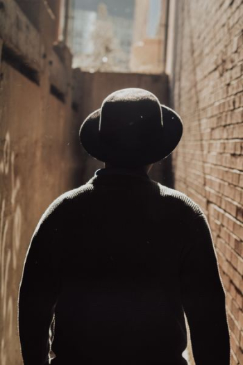 person in black sun hat person in black sun hat