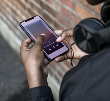 Phone screen mockup, music, editable | Free PSD Mockup - rawpixel Phone screen mockup, music, editable | Free PSD Mockup - rawpixel