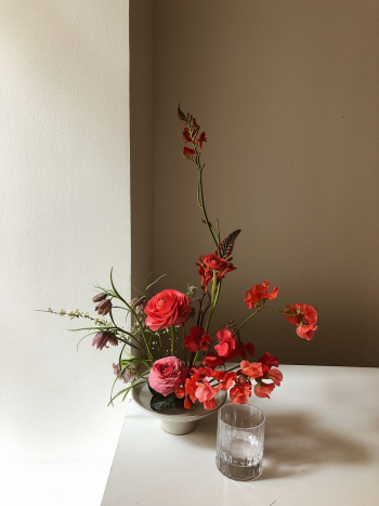 Photo Of Flowers In Vase Photo Of Flowers In Vase
