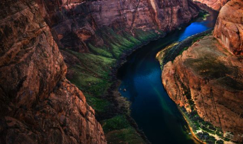 photo of Horseshoe Bend, Arizoina photo of Horseshoe Bend, Arizoina