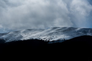 photo of snowy mountain alps photo of snowy mountain alps