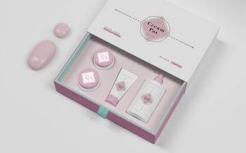 Pink packaging of cosmetic products Free Psd