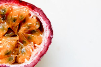 pomegranate fruits pomegranate fruits