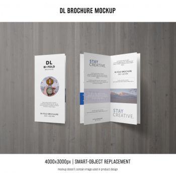 Portrait dl brochure mockup Free Psd