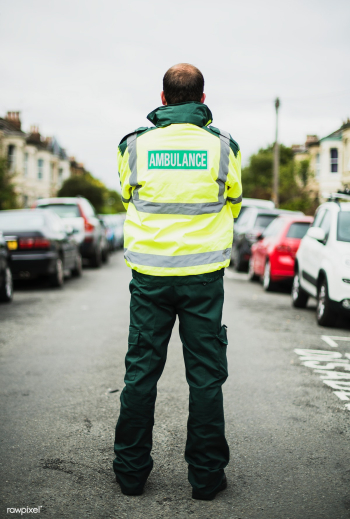 Portrait of a male paramedic in uniform | Free stock photo - 515723 Portrait of a male paramedic in uniform | Free stock photo - 515723