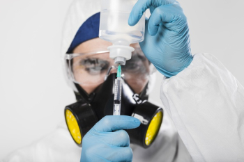 Portrait of adult male preparing medical treatment Free Photo Portrait of adult male preparing medical treatment Free Photo