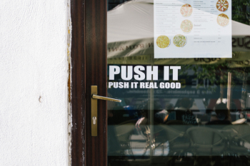 Push it Push it