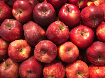 Red Apples Red Apples