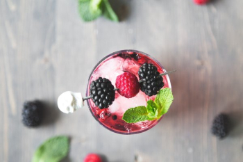 Refreshing Berry Cocktail Refreshing Berry Cocktail