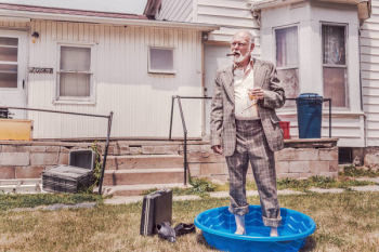 Retro Salesman in Pool Free Photo 