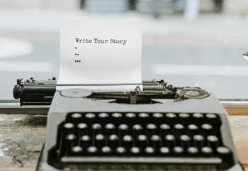 Retro typewriter with a piece | Free PSD Mockup - rawpixel Retro typewriter with a piece | Free PSD Mockup - rawpixel