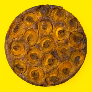 Round Baked Cake Round Baked Cake