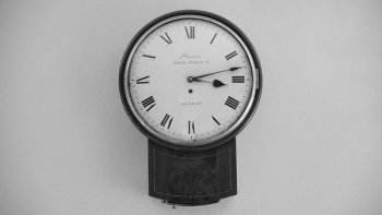 Round Black Analog Watch Round Black Analog Watch