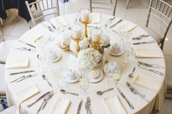 Round Dining table Round Dining table