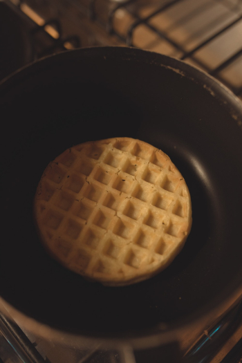 Round Waffle on Pot Round Waffle on Pot