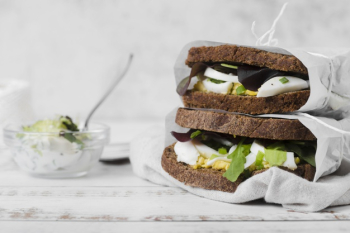 Sandwiches packed for breakfast Free Photo Sandwiches packed for breakfast Free Photo