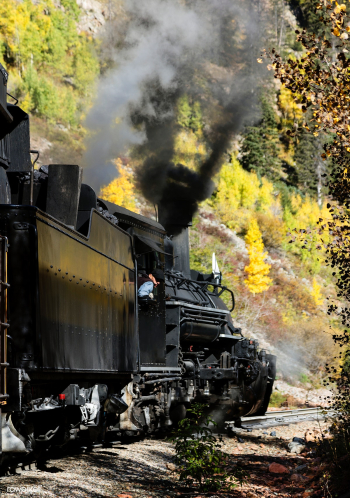 Scenic Railroad train, pulled by a vintage st.. | Free public domain photo - 434407