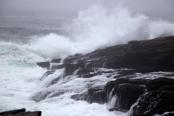 Sea Waves on the Rock Sea Waves on the Rock