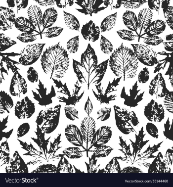 seamless autumn pattern with leaves hand drawn