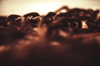 Selective-focus Photography of Brown Chains Selective-focus Photography of Brown Chains