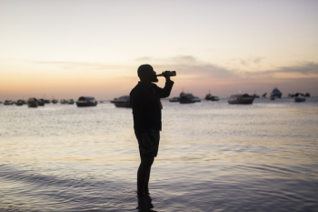 Silhouette Photo Of Man Drinking Silhouette Photo Of Man Drinking