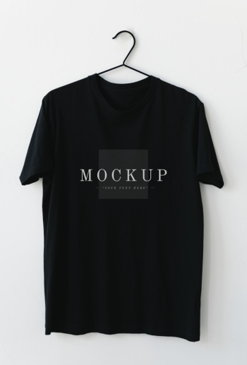 Simple black men's tee mockup Free Psd