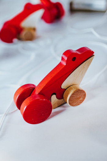 Small wooden frogs with strings Small wooden frogs with strings