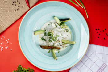 Sour cream with cucumber and herbs Free Photo Sour cream with cucumber and herbs Free Photo